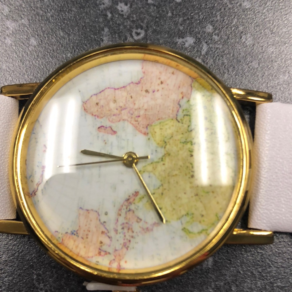 World Map Watch - Picture 5 of 5